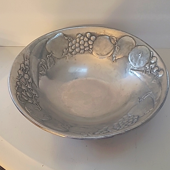 Wilton Armetale Accents Wilton And Co Fruit Bowl Poshmark